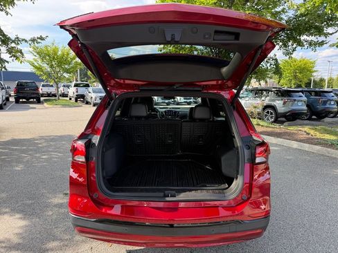 Used 2024 Chevrolet Equinox RS w/ RS Leather Package AWD/4WD image 10