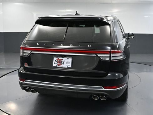 Used 2023 Lincoln Aviator Reserve w/ Class IV Trailer Tow Package image 7