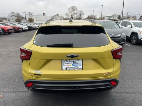 Used 2024 Chevrolet Trax RS w/ Sunroof Package image 6