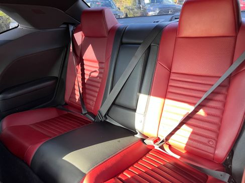 Used 2013 Dodge Challenger R/T RWD image 12