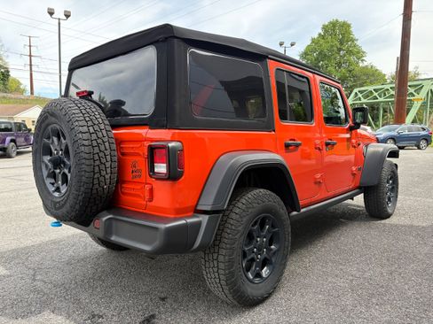 Certified 2023 Jeep Wrangler Unlimited w/ Cold Weather Group AWD/4WD image 7