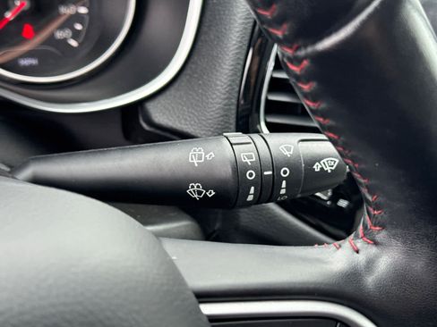 Used 2020 Jeep Compass Limited image 19