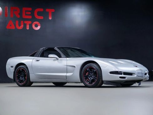 Used 1998 Chevrolet Corvette Coupe image 10