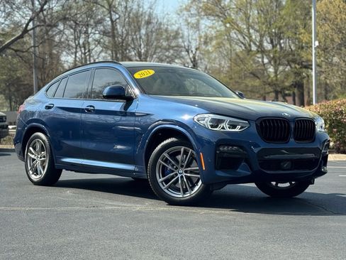 Used 2021 BMW X4 M40i w/ Executive Package image 2
