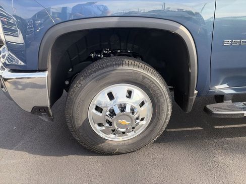 New 2026 Chevrolet Silverado 3500 LT w/ All Star Edition AWD/4WD image 16