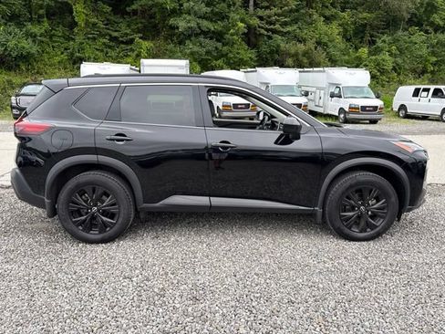 Certified 2023 Nissan Rogue SV w/ SV Premium B Package AWD/4WD image 6