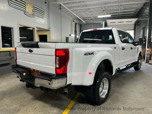 Used 2020 Ford F350 XLT w/ XLT Value Package image 3