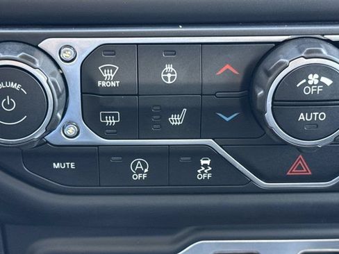 Used 2019 Jeep Wrangler Rubicon AWD/4WD image 17