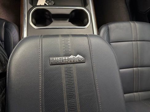 Used 2024 Chevrolet Silverado 2500 High Country image 24