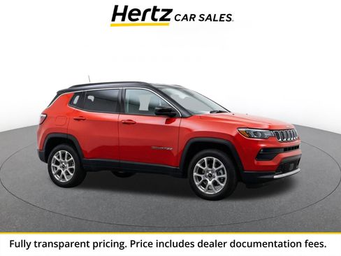 Used 2025 Jeep Compass Limited AWD/4WD image 1