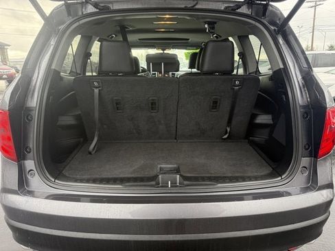 Used 2017 Honda Pilot EX-L image 10