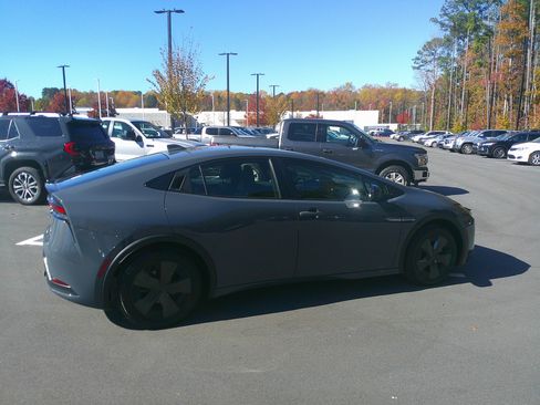 Used 2024 Toyota Prius LE image 13