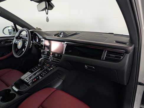 New 2026 Porsche Macan S AWD/4WD image 19