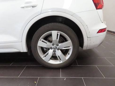 Used 2019 Audi Q5 2.0T Premium Plus w/ Premium Plus Package image 16