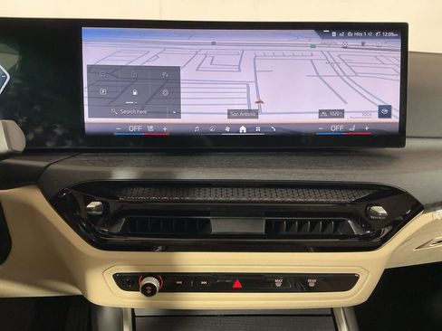 New 2026 BMW 330i Sedan w/ Premium Package image 11