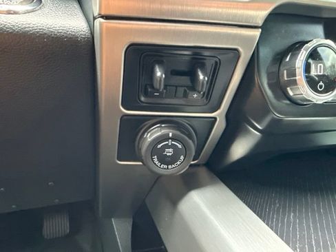 Used 2022 Ford F450 Platinum w/ FX4 Off-Road Package AWD/4WD image 75