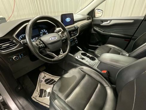 Used 2021 Ford Escape SEL image 9