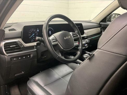 Used 2024 Kia Telluride SX image 12