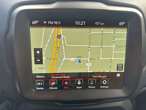 Used 2023 Jeep Renegade Trailhawk AWD/4WD image 26