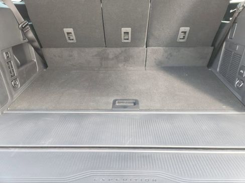 New 2026 Ford Expedition Platinum w/ Stealth Performance Package image 23