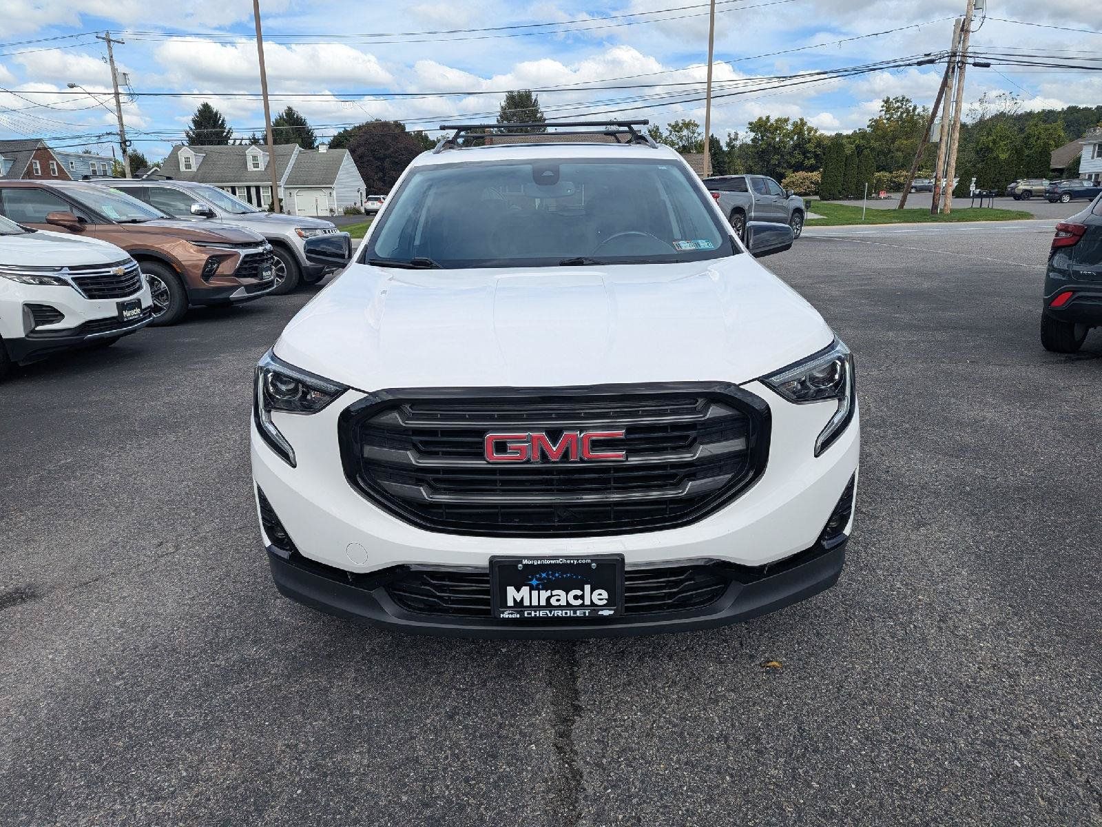 Used 2020 GMC Terrain SLT w/ Preferred Package AWD/4WD image 2