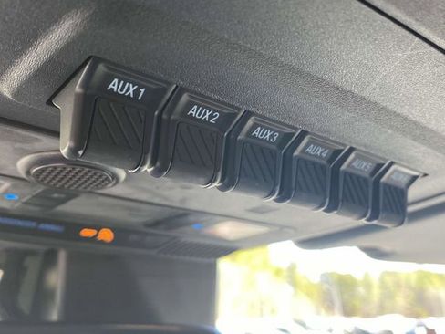 Certified 2022 Ford Bronco Badlands w/ Sasquatch Package image 31