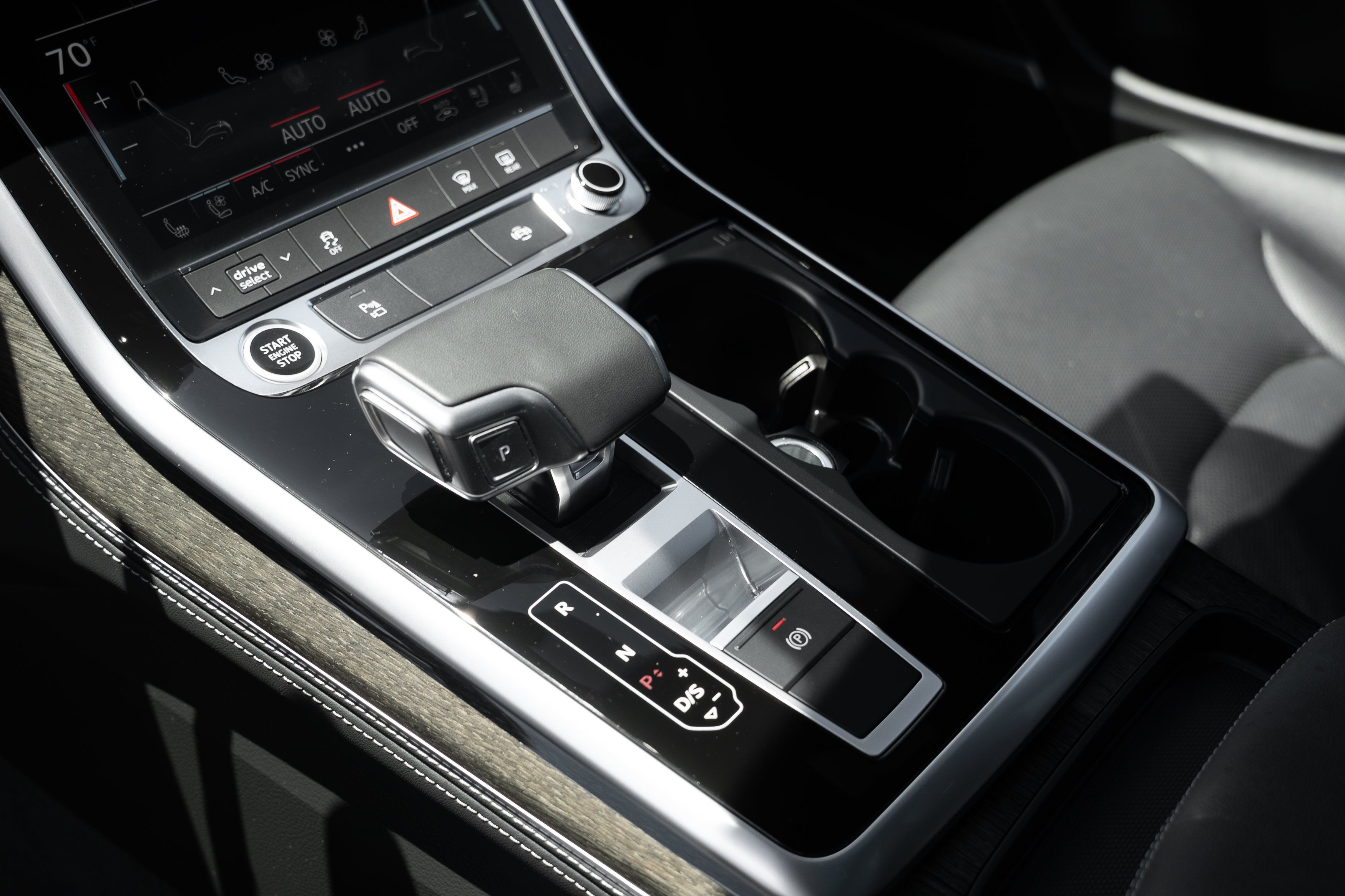 Certified 2025 Audi Q8 Premium Plus w/ Premium Plus Package AWD/4WD image 17