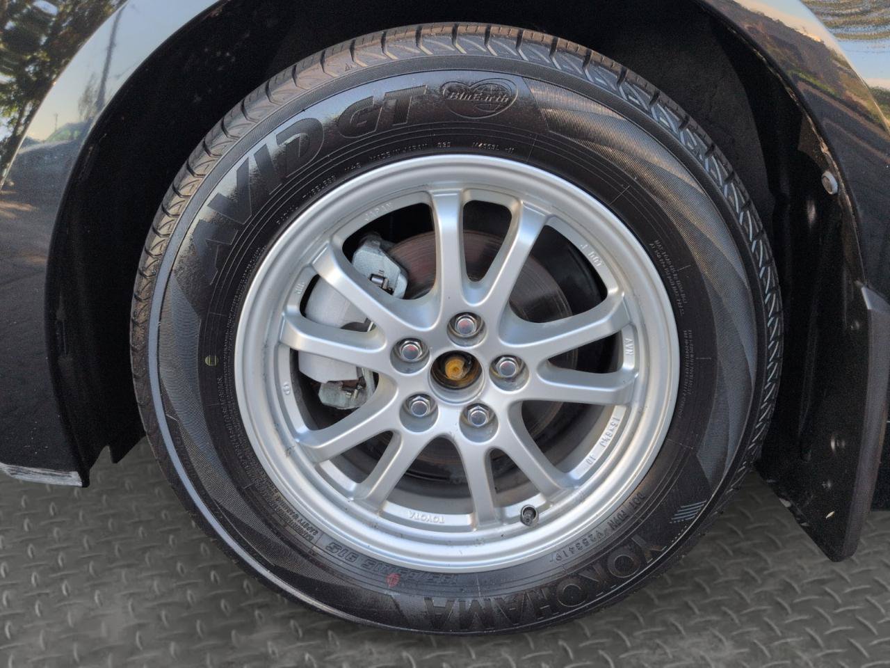 Used 2020 Toyota Corolla LE FWD image 30