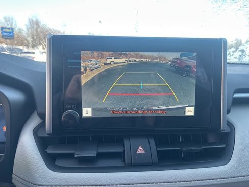 Used 2025 Toyota RAV4 XLE w/ Convenience Package image 17