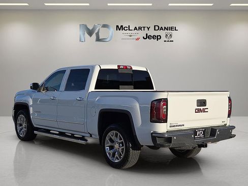 Used 2018 GMC Sierra 1500 SLT w/ SLT Premium Package image 4