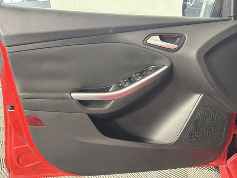 Used 2013 Ford Focus ST FWD image 8