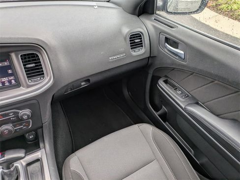 Used 2022 Dodge Charger SXT image 16