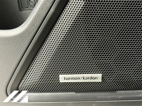 Certified 2025 Subaru Outback Onyx Edition image 19