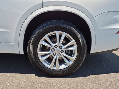 Certified 2024 Cadillac XT6 Luxury w/ LPO, Floor Liner Package AWD/4WD image 31