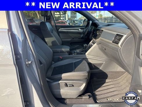 Used 2022 Volkswagen Atlas Cross Sport SEL R-Line image 9