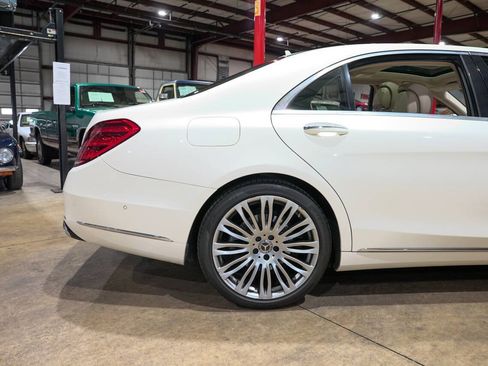 Used 2019 Mercedes-Benz S 450 Sedan image 9