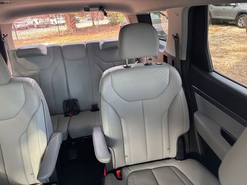 Used 2025 Hyundai Palisade SEL image 41