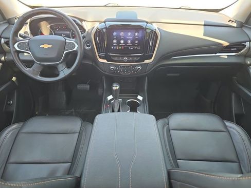 Used 2020 Chevrolet Traverse LT w/ LPO, Blackout Package AWD/4WD image 9