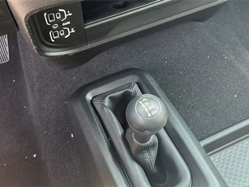 Used 2024 RAM 2500 Tradesman w/ Chrome Appearance Group image 25