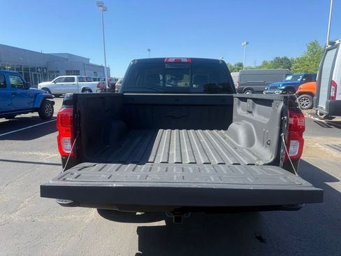 Used 2018 Chevrolet Silverado 1500 LTZ Z71 w/ LTZ Plus Package AWD/4WD image 40
