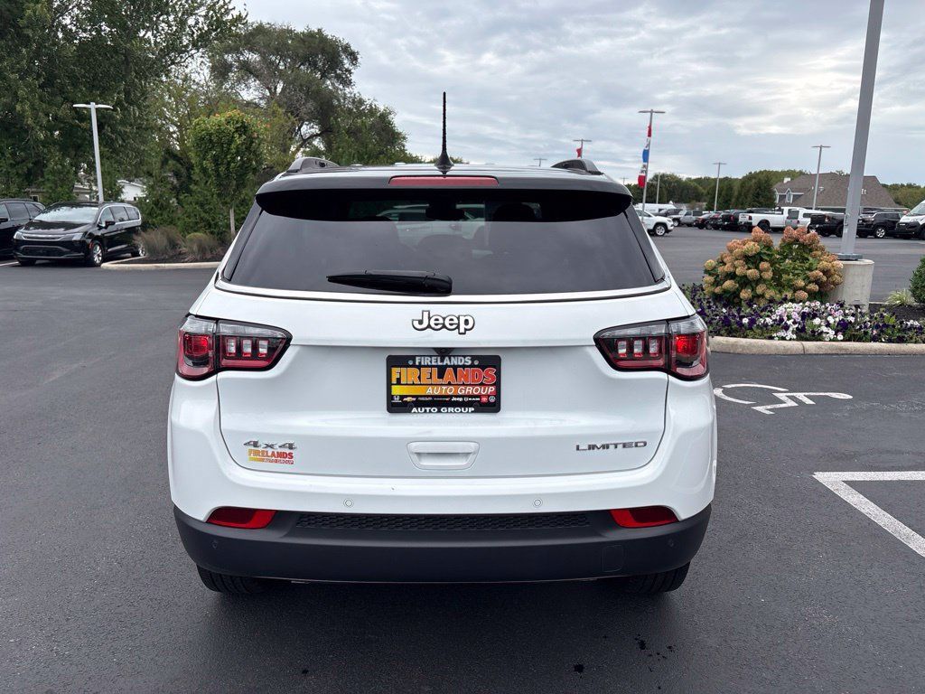 Used 2024 Jeep Compass Limited AWD/4WD image 5