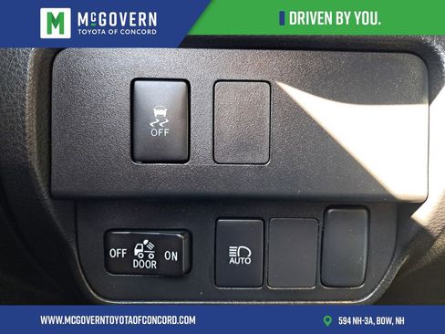Used 2023 Toyota Tacoma SR5 AWD/4WD image 28