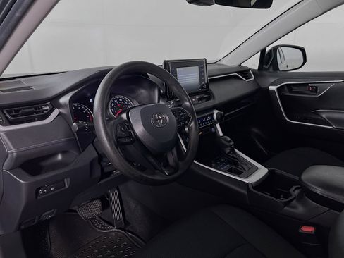 Used 2022 Toyota RAV4 LE AWD/4WD image 9