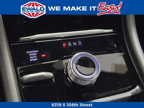 New 2025 Jeep Grand Cherokee Limited image 6