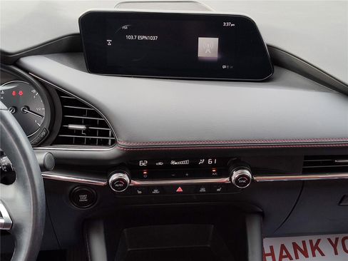 Used 2022 MAZDA MAZDA3 s image 17