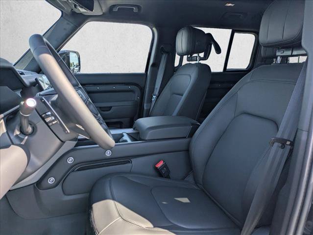 New 2026 Land Rover Defender 130 V8 AWD/4WD image 4