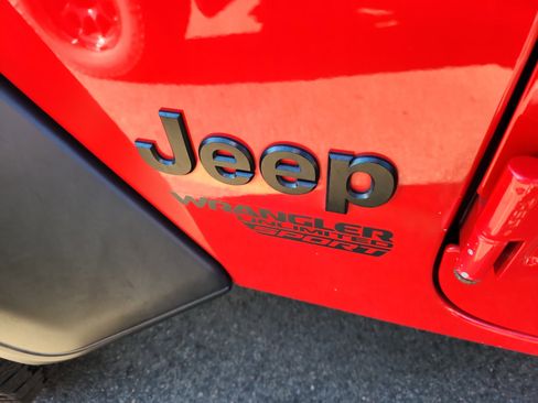 Used 2021 Jeep Wrangler Unlimited Sport image 8