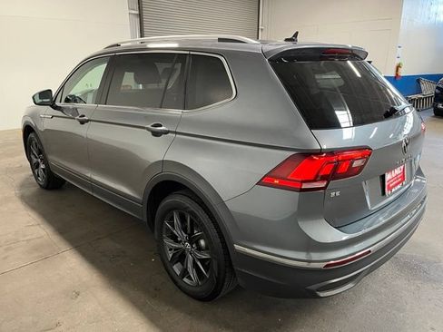 Used 2024 Volkswagen Tiguan SE FWD image 5