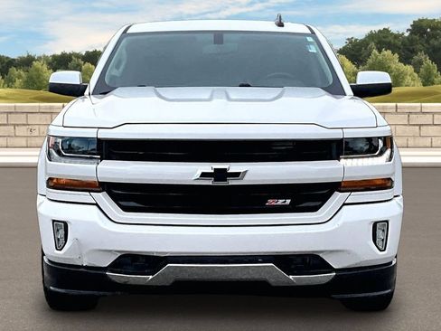 Used 2018 Chevrolet Silverado 1500 LT w/ All Star Edition AWD/4WD image 3