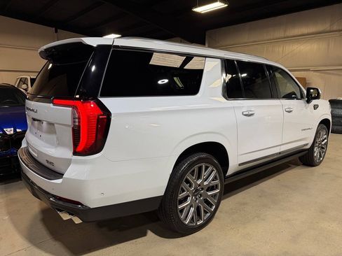 Used 2026 GMC Yukon XL Denali Ultimate AWD/4WD image 10